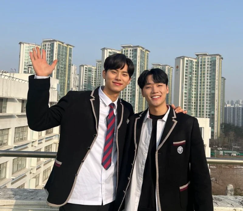 image source_instagram|l.c.m____