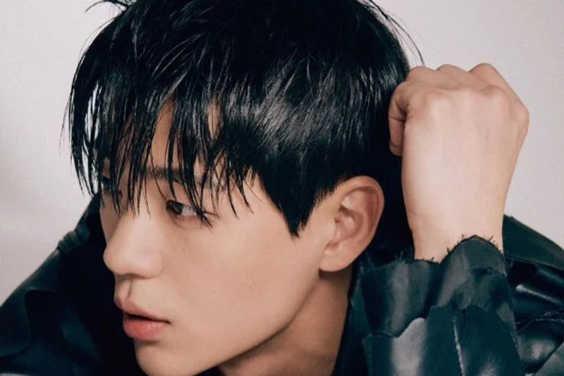 【明星畫報】《頭等緋聞》演員—辛載夏