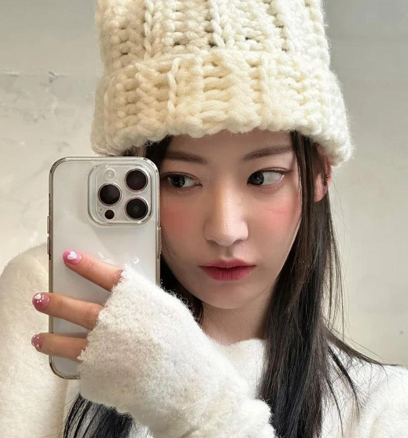 宮脇咲良1.png
