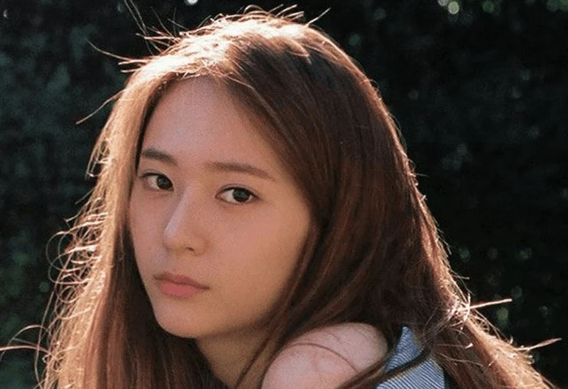 韓娛熱議-Krystal 為什麼沒有像潤娥和秀智一樣大紅大紫?